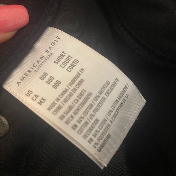 American Eagle Black Distressed Ripped Mom Jeans - Picture 7 of 7